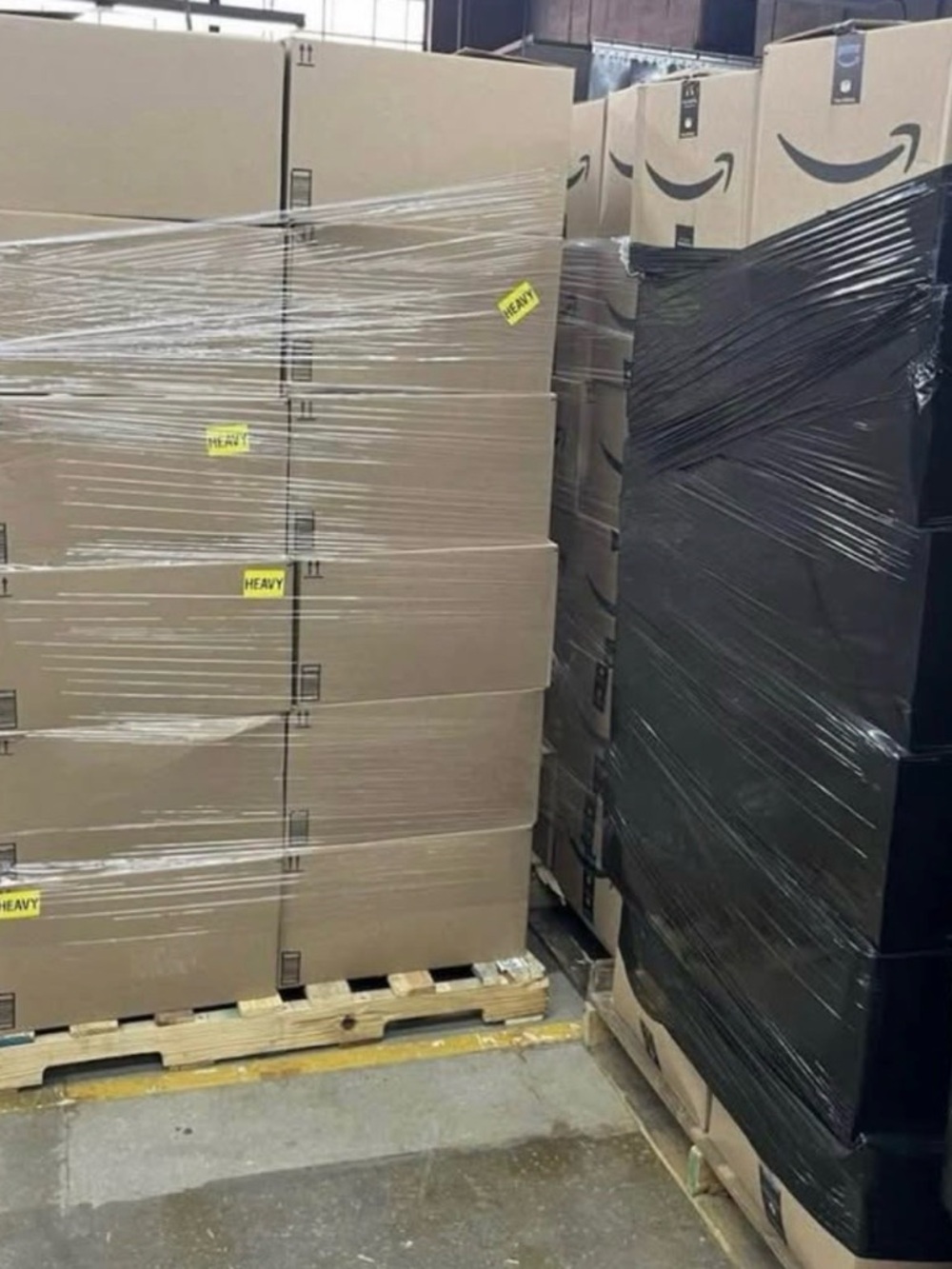 AMAZON 🔥 MYSTERY BOX!!! - Picture 3 of 3